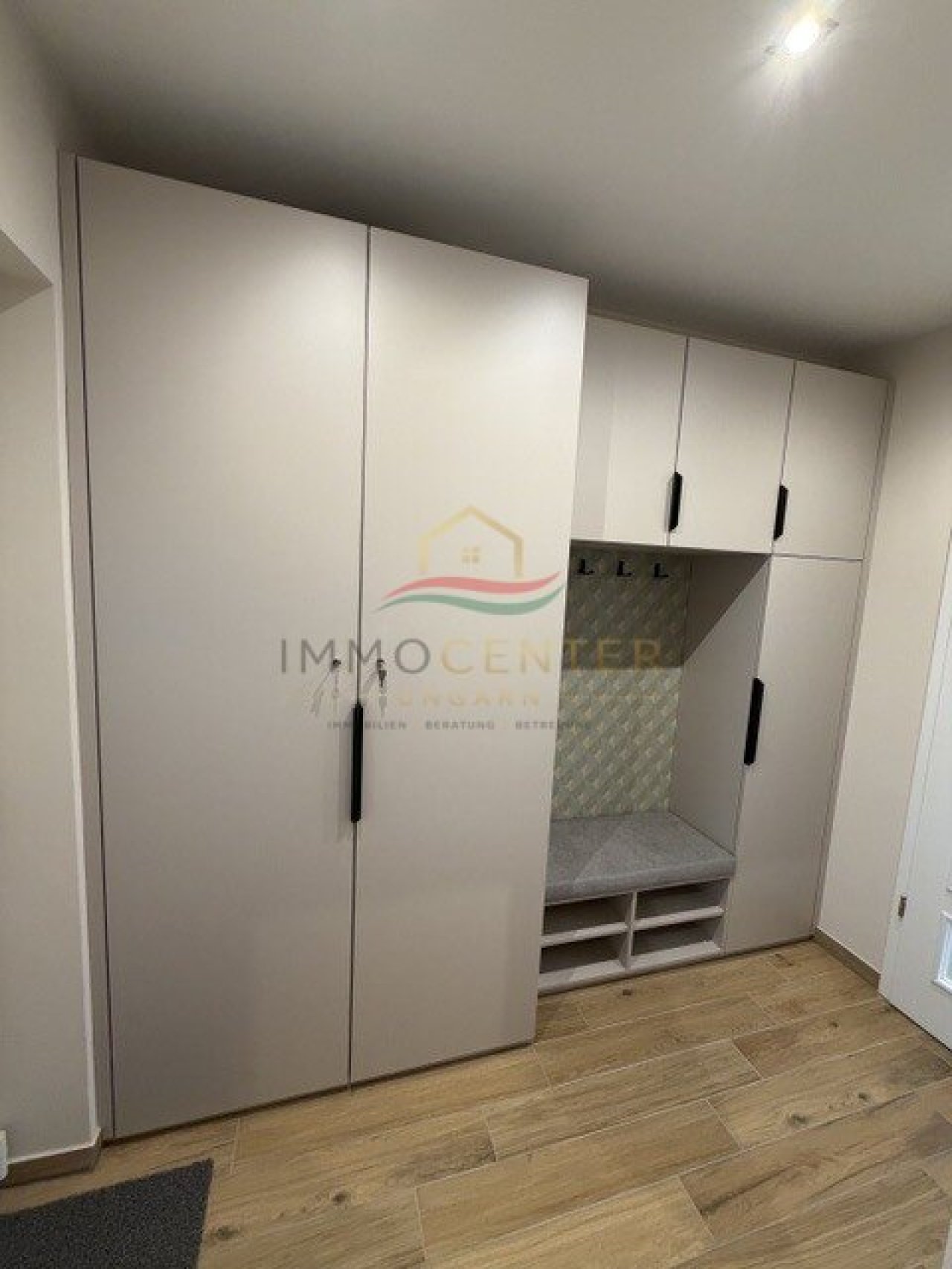 (AAB) Brandneue Premium-Wohnung am Hauptplatz der historischen Altstadt (KK0724)