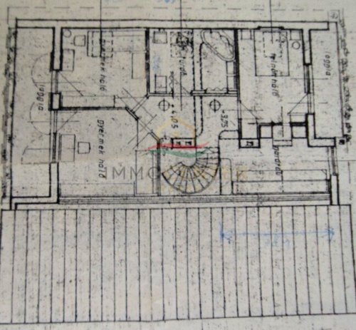 (BAA) Gepflegtes Familienhaus mit alpinem Charakter auf wunderschön eingewachsenem Grundstück (Lux008)