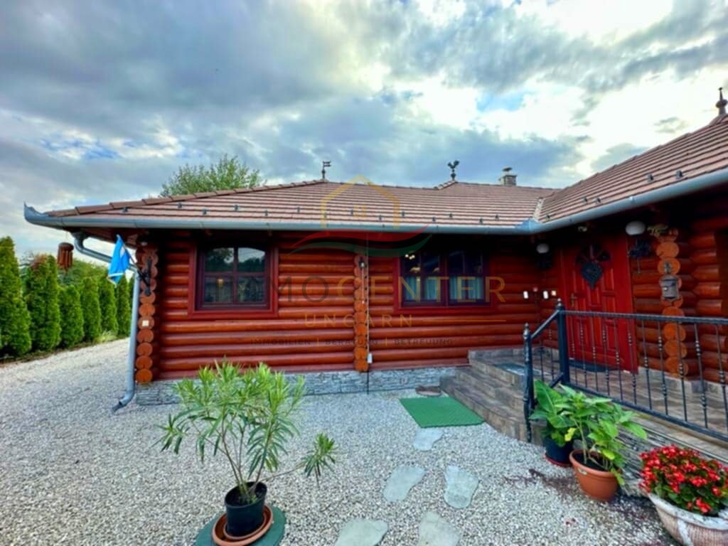 (BAA) Selbstversorger-Luxus-Blockhaus – Leben im Einklang mit der Natur! (Lux010)
