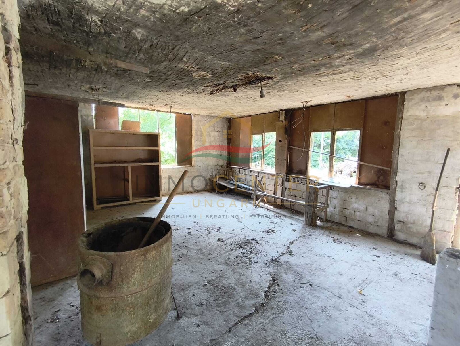 (BCA) Sanierungsbedürftiges Haus in Alleinlage (KK0703-2)