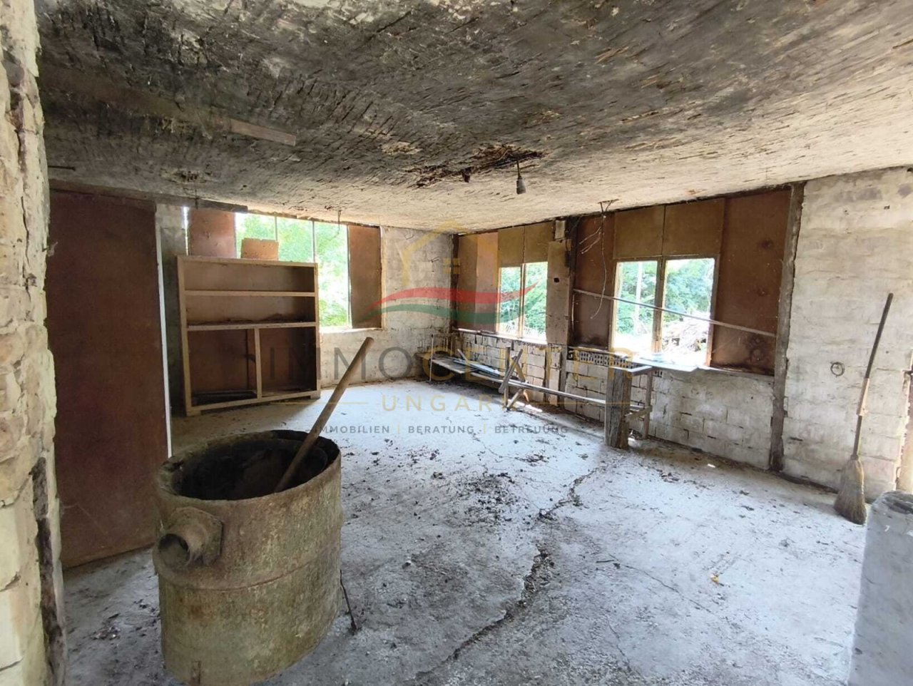(BCA) Sanierungsbedürftiges Haus in Alleinlage (KK0703-2)