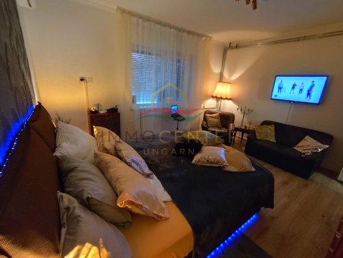(BAA) Hochwertiges Apartment in Győr (Pinnyéd) zu vermieten (mind. 1 Monat) (Lux014)
