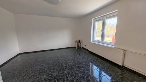 UNGARN: Idyllisches Landhaus für komfortables Wohnen: Erstbezug nach Sanierung mit Gästezimmer (MW004-E)