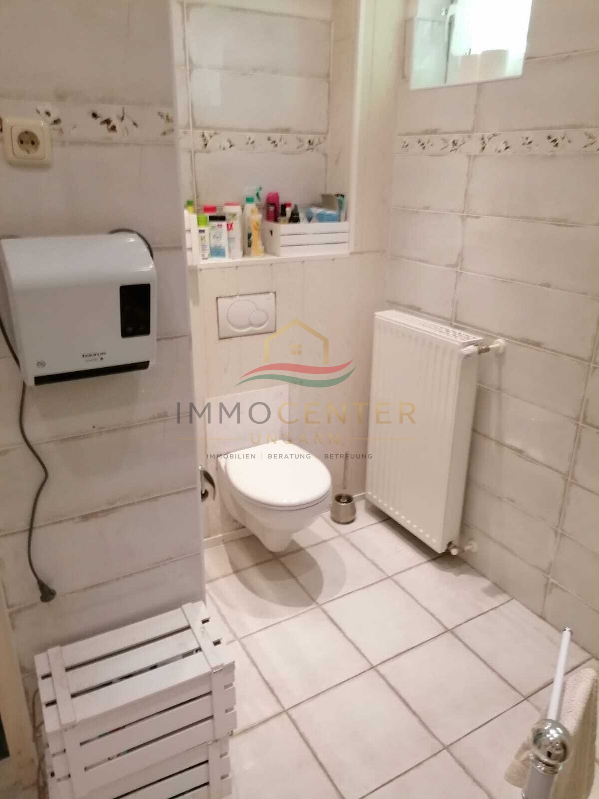 (AAA) Geräumiges Einfamilienhaus+ Einliegerwohnung in einer ruhigen, grünen Wohngegend (KK1981)