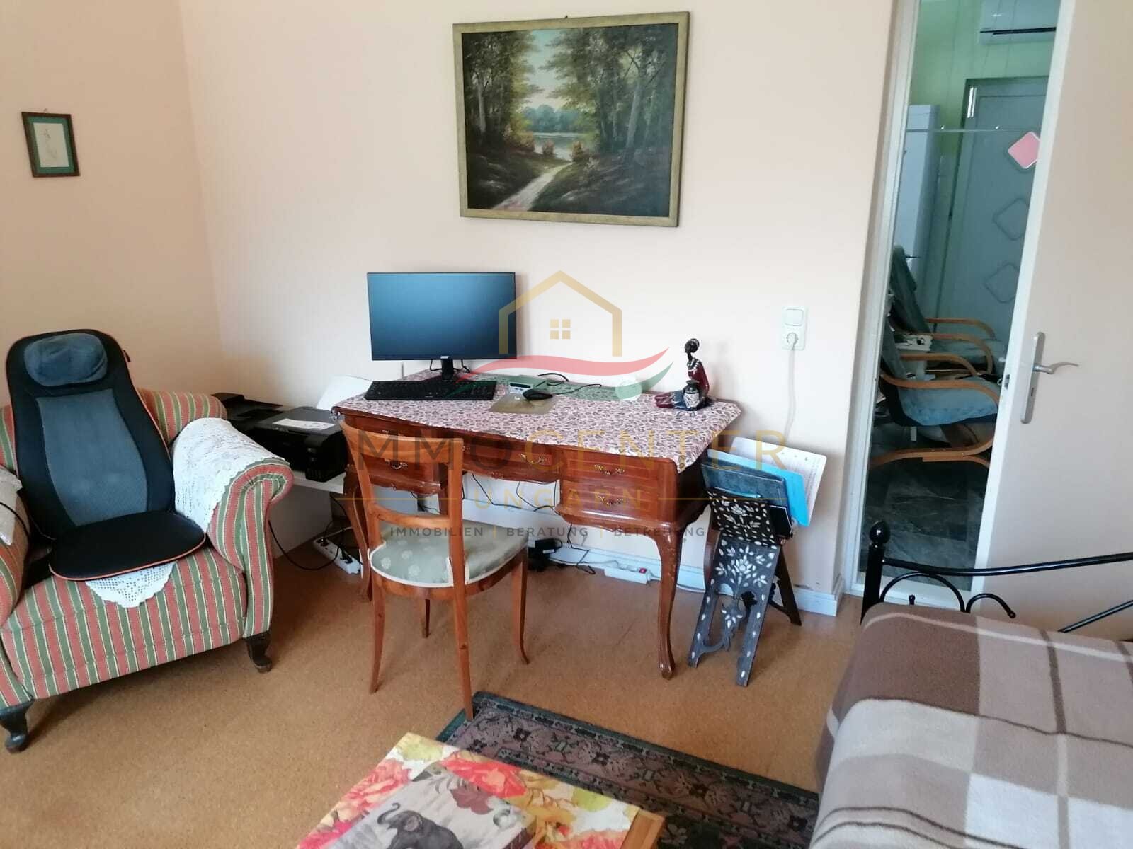(AAA) Geräumiges Einfamilienhaus+ Einliegerwohnung in einer ruhigen, grünen Wohngegend (KK1981)