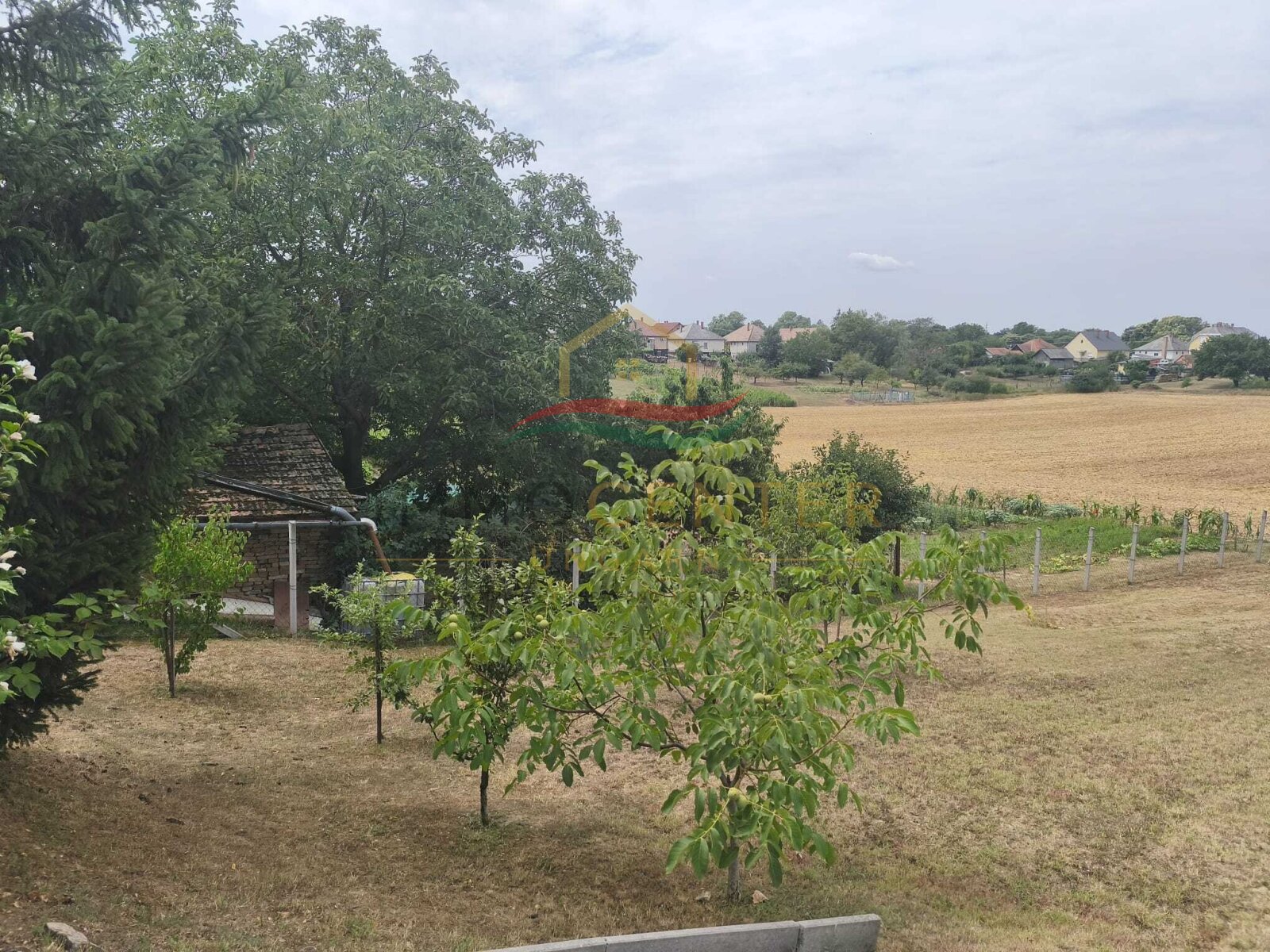 (AAA) Geräumiges Einfamilienhaus+ Einliegerwohnung in einer ruhigen, grünen Wohngegend (KK1981)