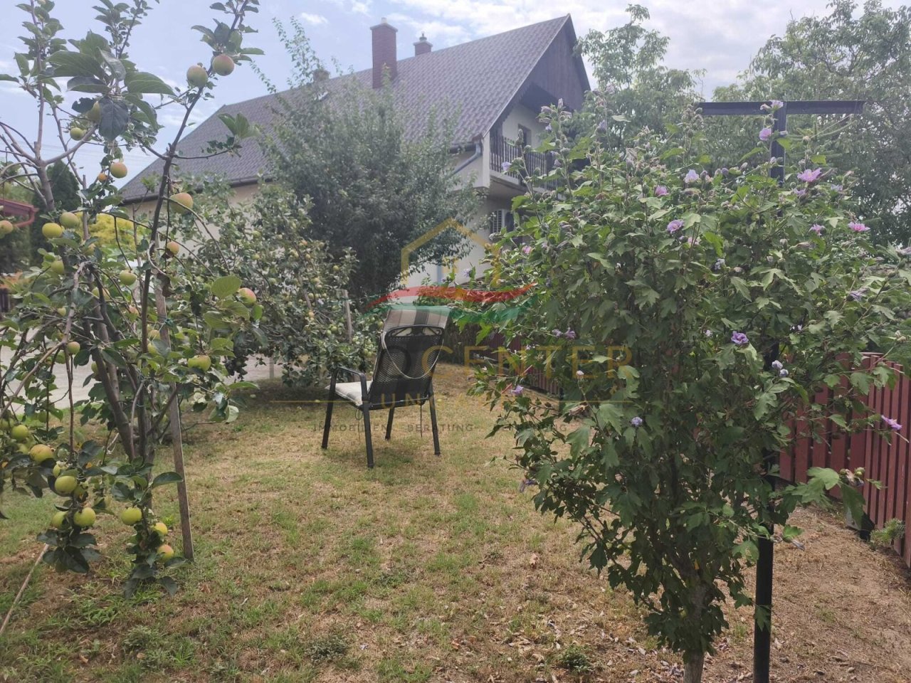 (AAA) Geräumiges Einfamilienhaus+ Einliegerwohnung in einer ruhigen, grünen Wohngegend (KK1981)