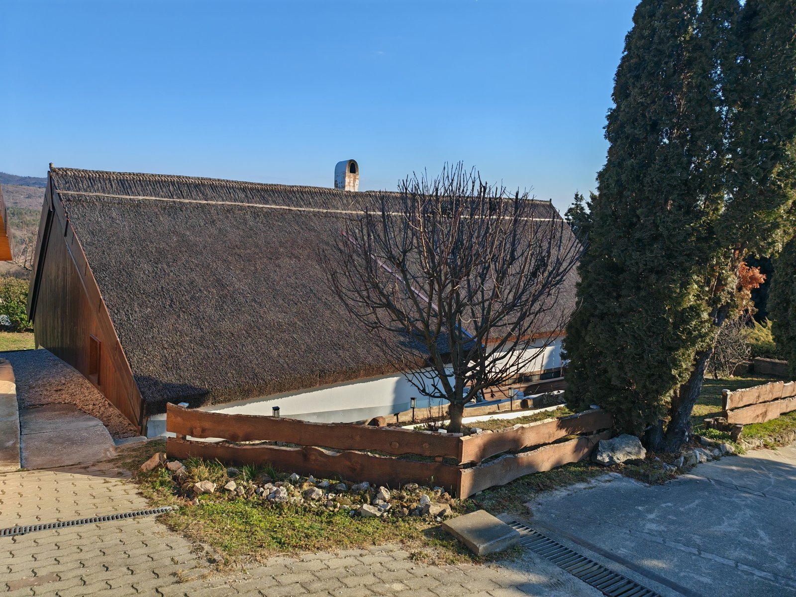 (AAA) Romantisches Reetdachhaus mit Balaton-Panorama
