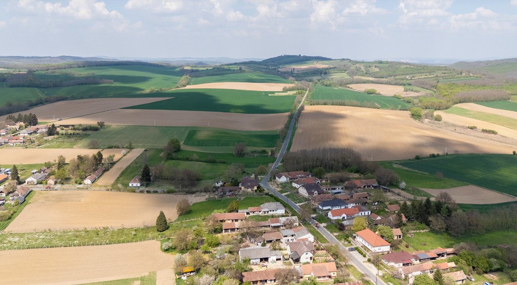 (BAA) Gemütliches, neues Landhaus in einem ruhigen & sicheren Ort Nähe Kis Balaton (33898-2)