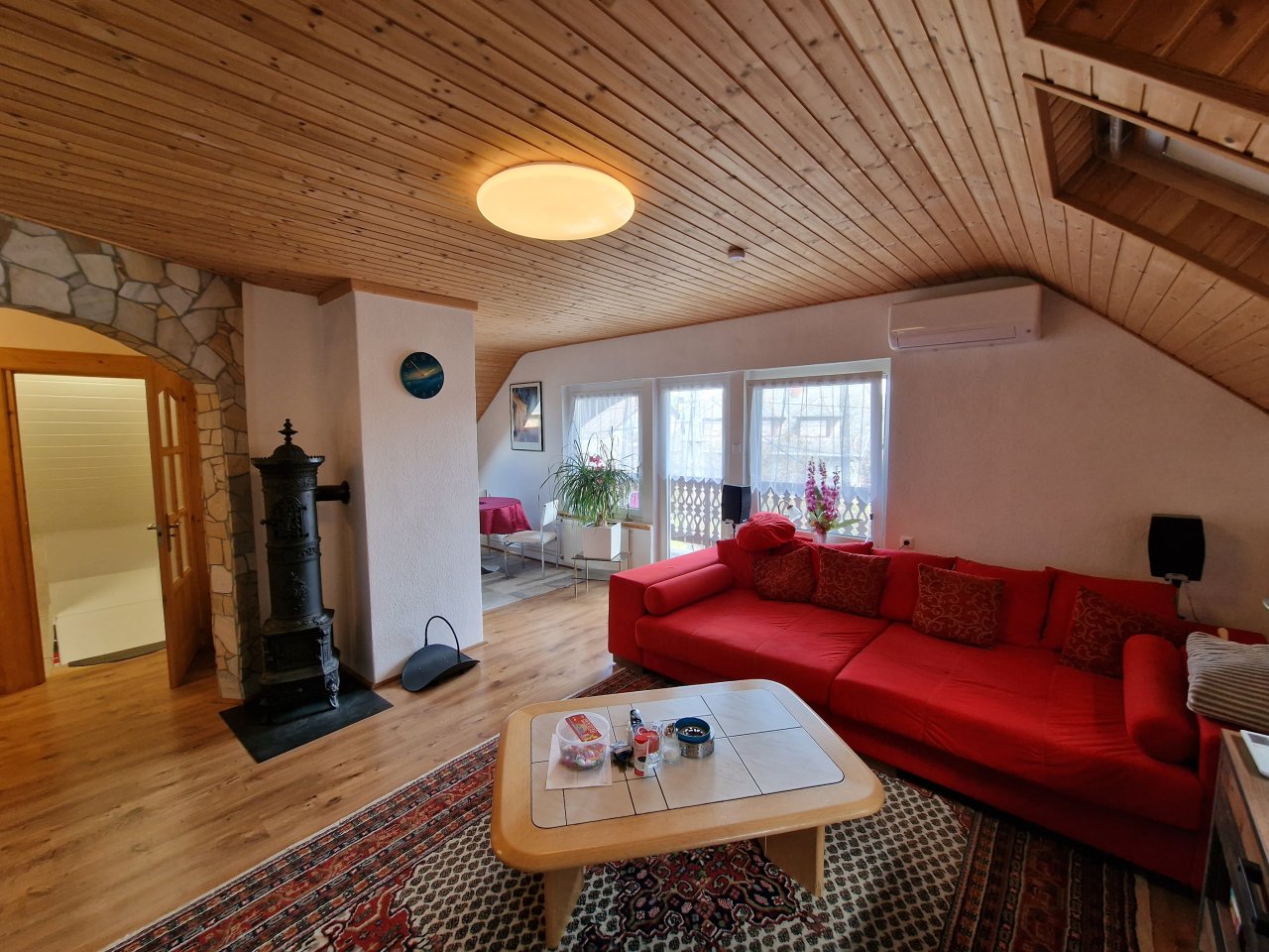 (AAB) Großes Landhaus mit Pool in ruhiger Lage bei Heviz (HCM306-4)