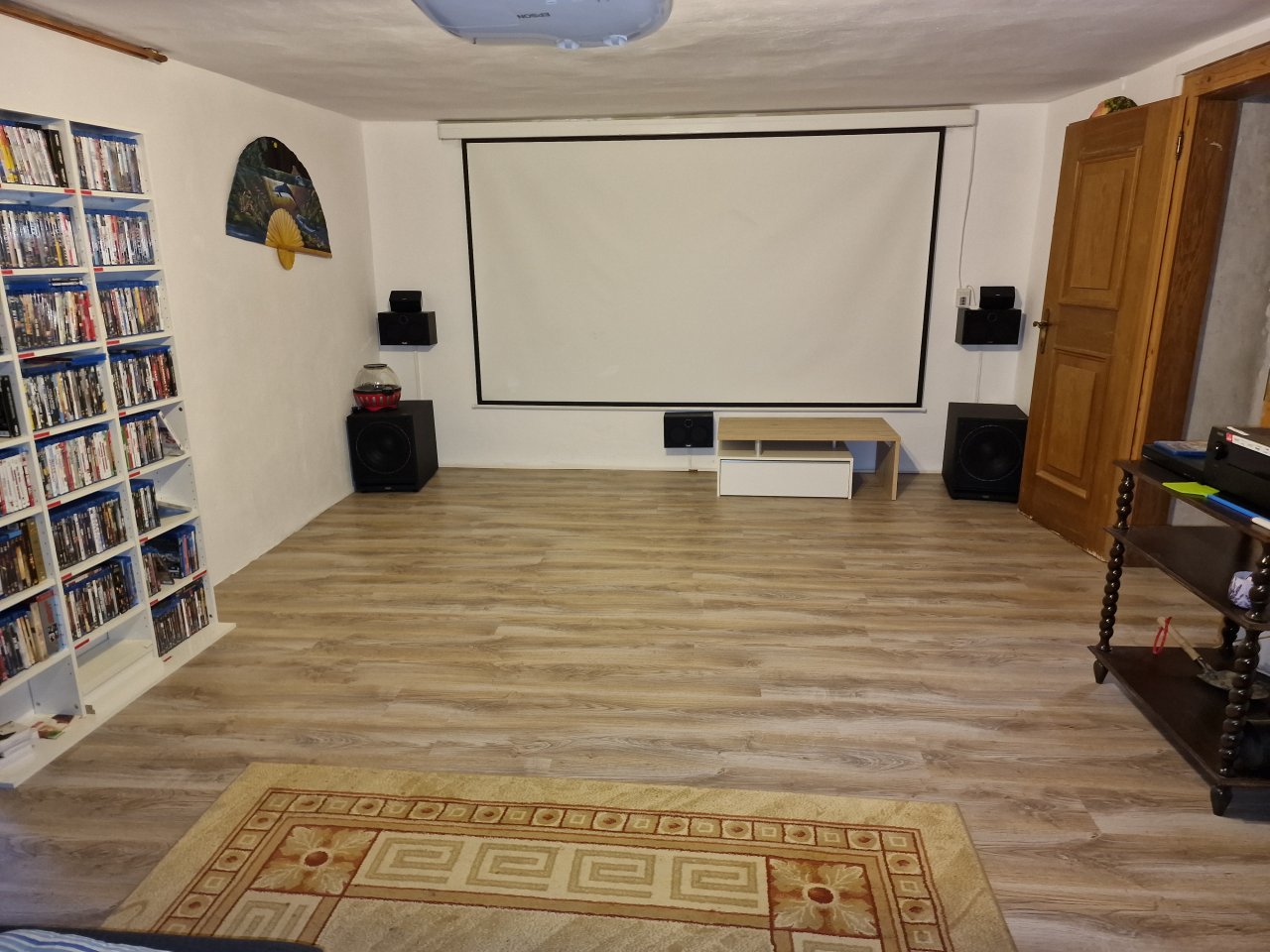 (AAB) Großes Landhaus mit Pool in ruhiger Lage bei Heviz (HCM306-4) — Kino Keller