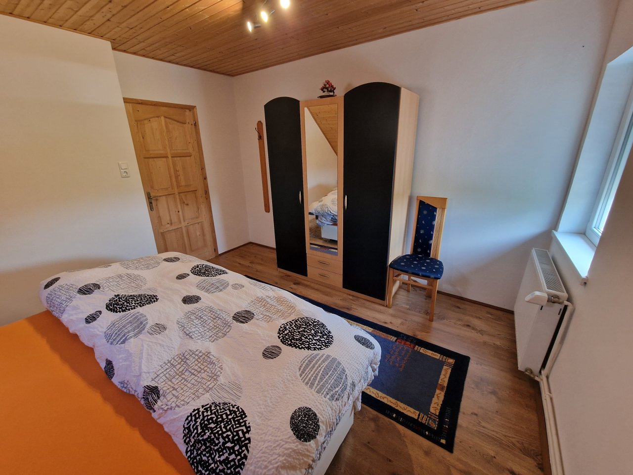 (AAB) Großes Landhaus mit Pool in ruhiger Lage bei Heviz (HCM306-4) — Schlafzimmer oebn