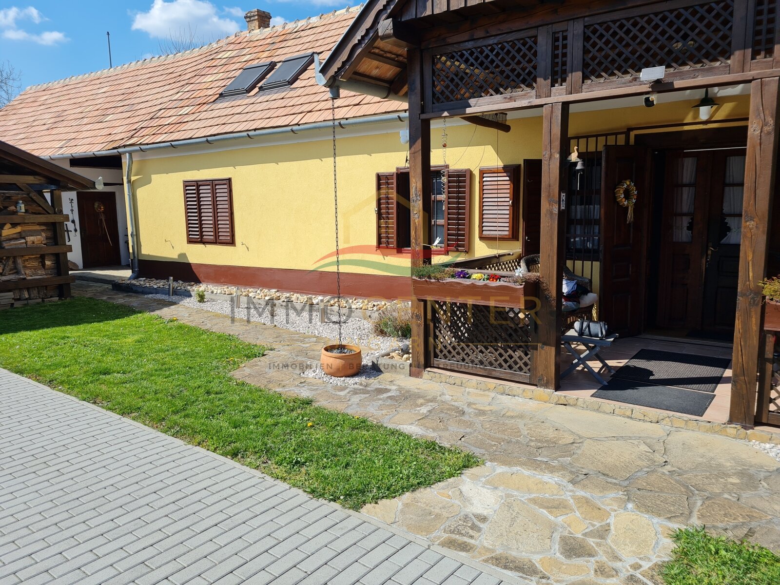 (BAA) Sonniges Landhaus in ruhiger Lage mit traditionellem Flair