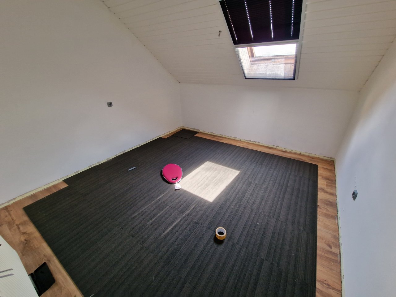 (BCA) Großes, grundsolides Haus, unterkellert, viel Platz und günstig! (HCM341-5) — Bedroom 3 upstairs