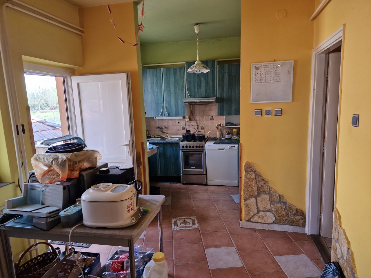 (BCA) Großes, grundsolides Haus, unterkellert, viel Platz und günstig! (HCM341-5) — kitchen ground floor