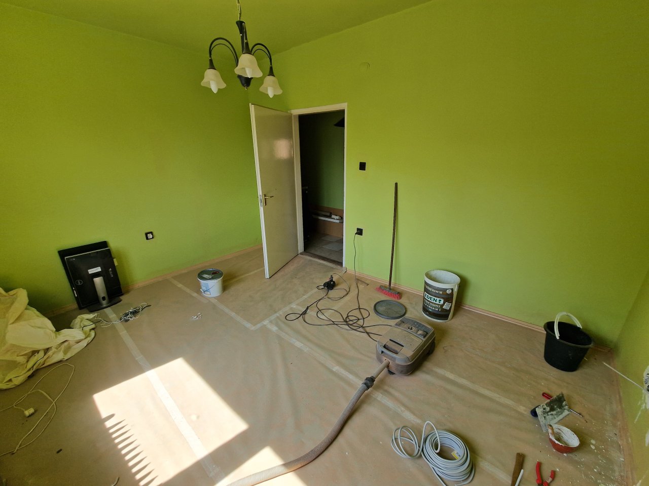 (BCA) Großes, grundsolides Haus, unterkellert, viel Platz und günstig! (HCM341-5) — Bedroom 1 on the ground floor