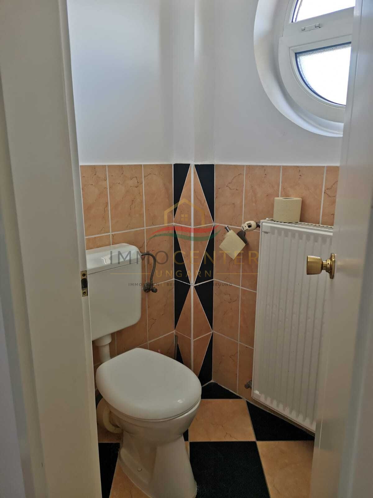 (AAA) Neuwertiges Landhaus im Bungalowstil mit Gästeappartment und Pool (CM064-5)