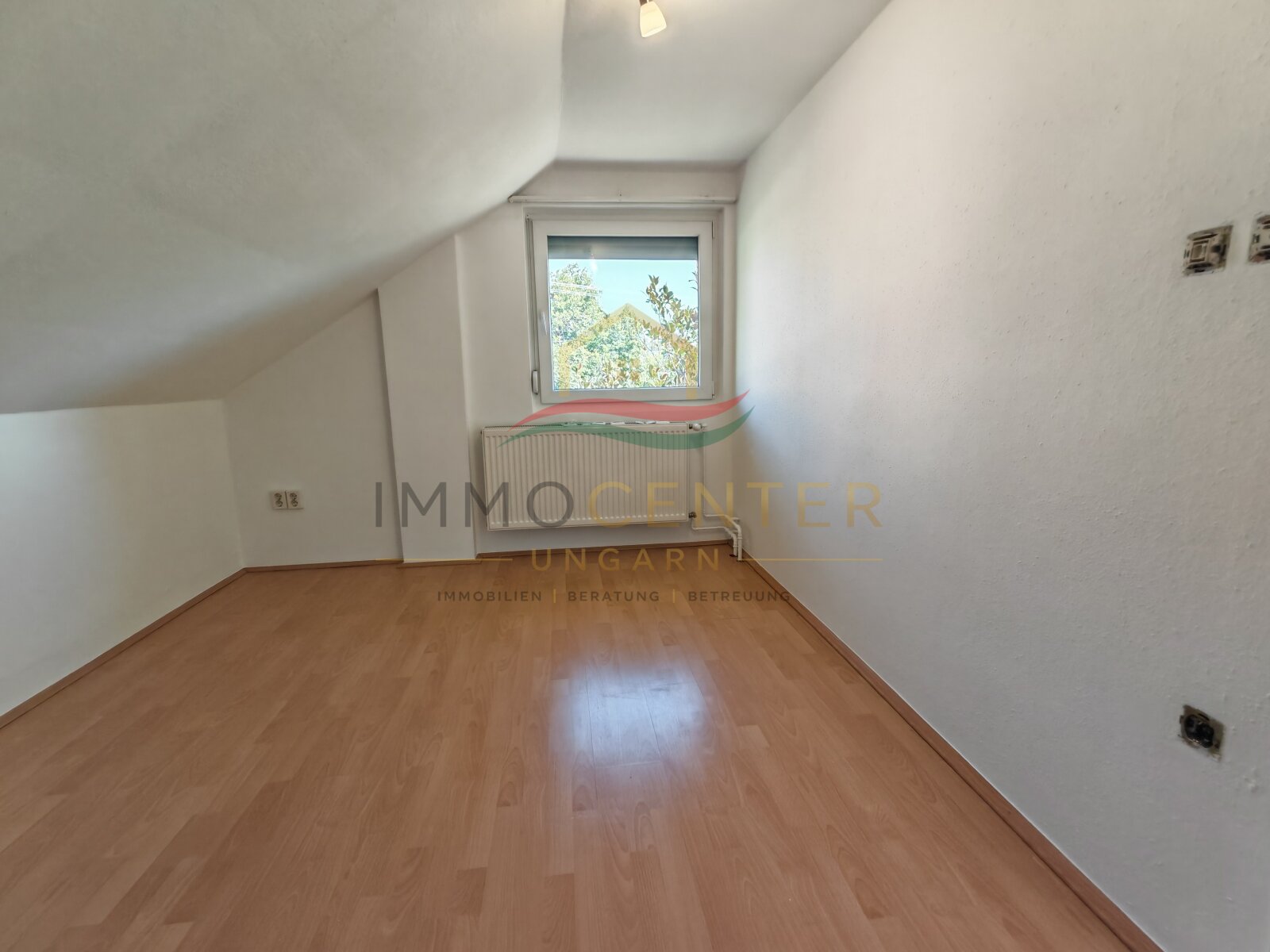 (AAA) Großes Landhaus mit Apartment & viel Staufläche, auch ideal für Handwerk oder Büro (HCM217-3) — Apartment