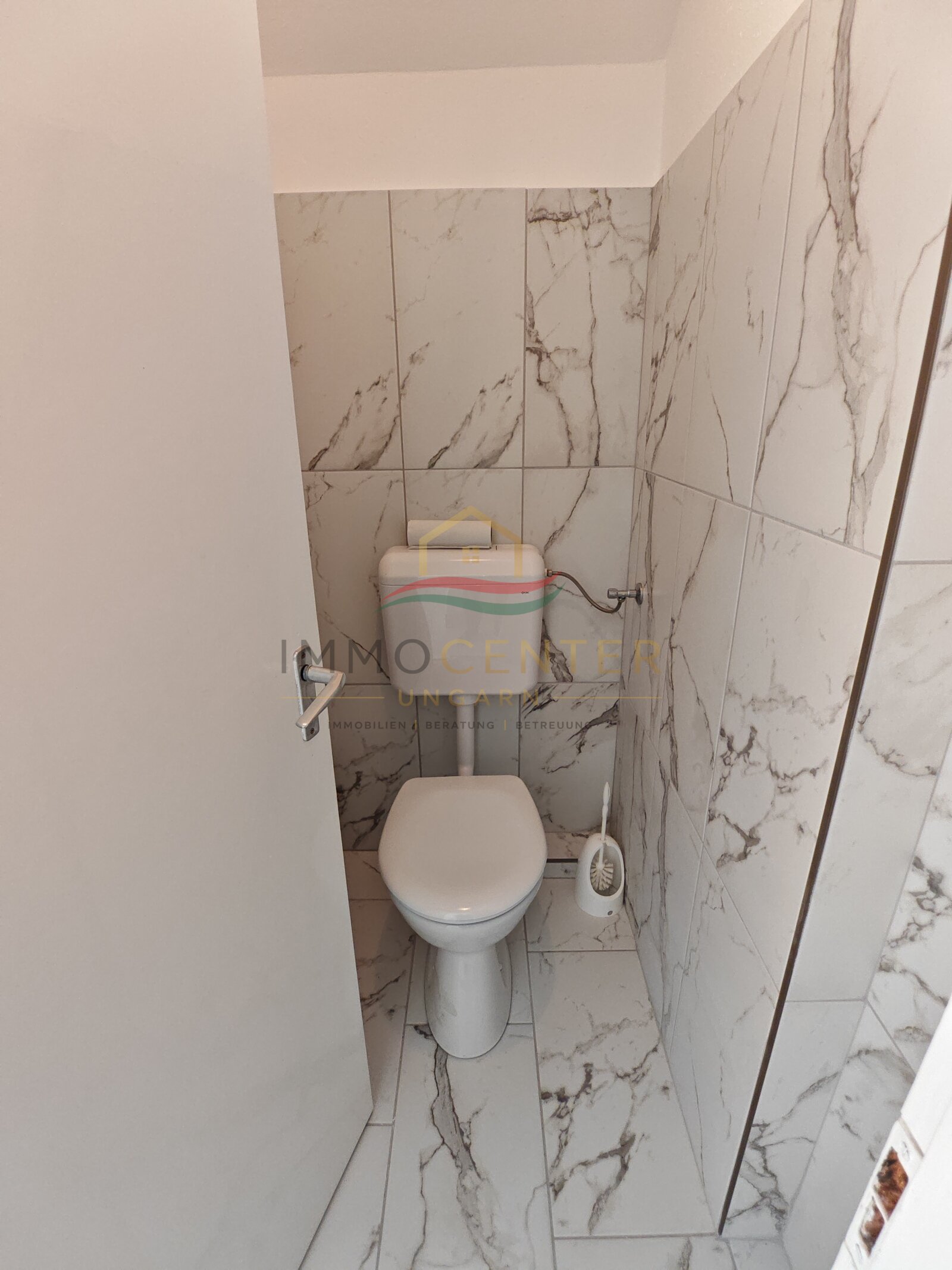 (AAA) Großes Landhaus mit Apartment & viel Staufläche, auch ideal für Handwerk oder Büro (HCM217-3) — Apartment