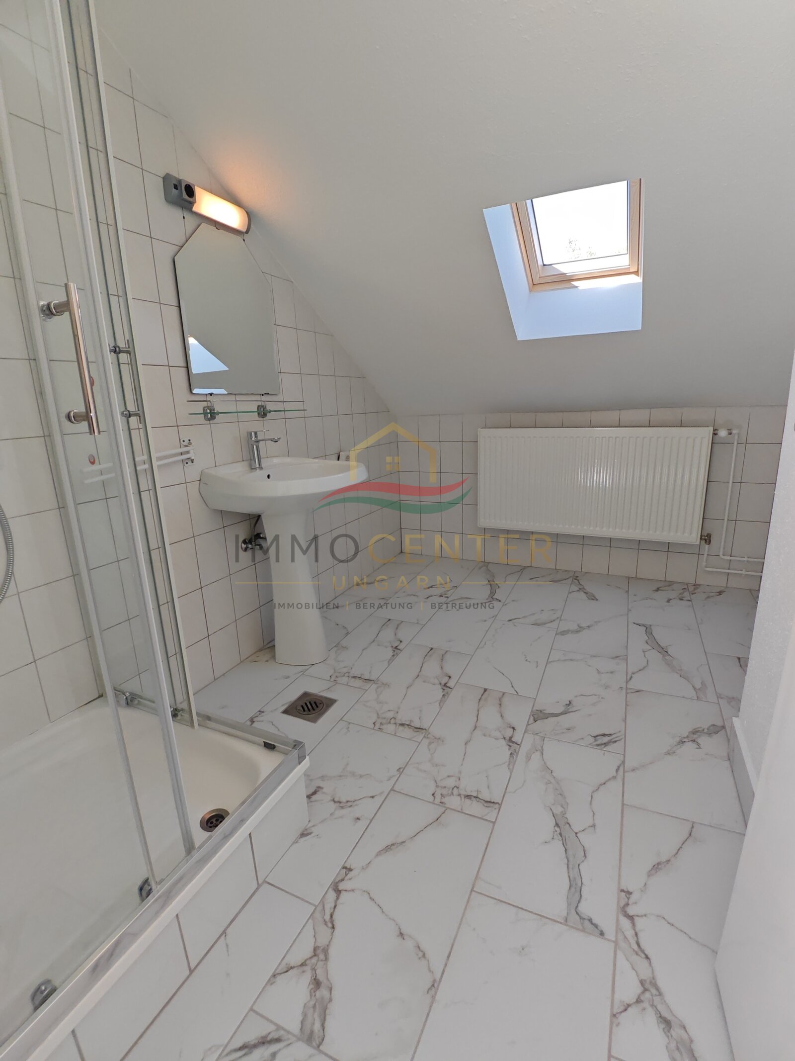 (AAA) Großes Landhaus mit Apartment & viel Staufläche, auch ideal für Handwerk oder Büro (HCM217-3) — Apartment