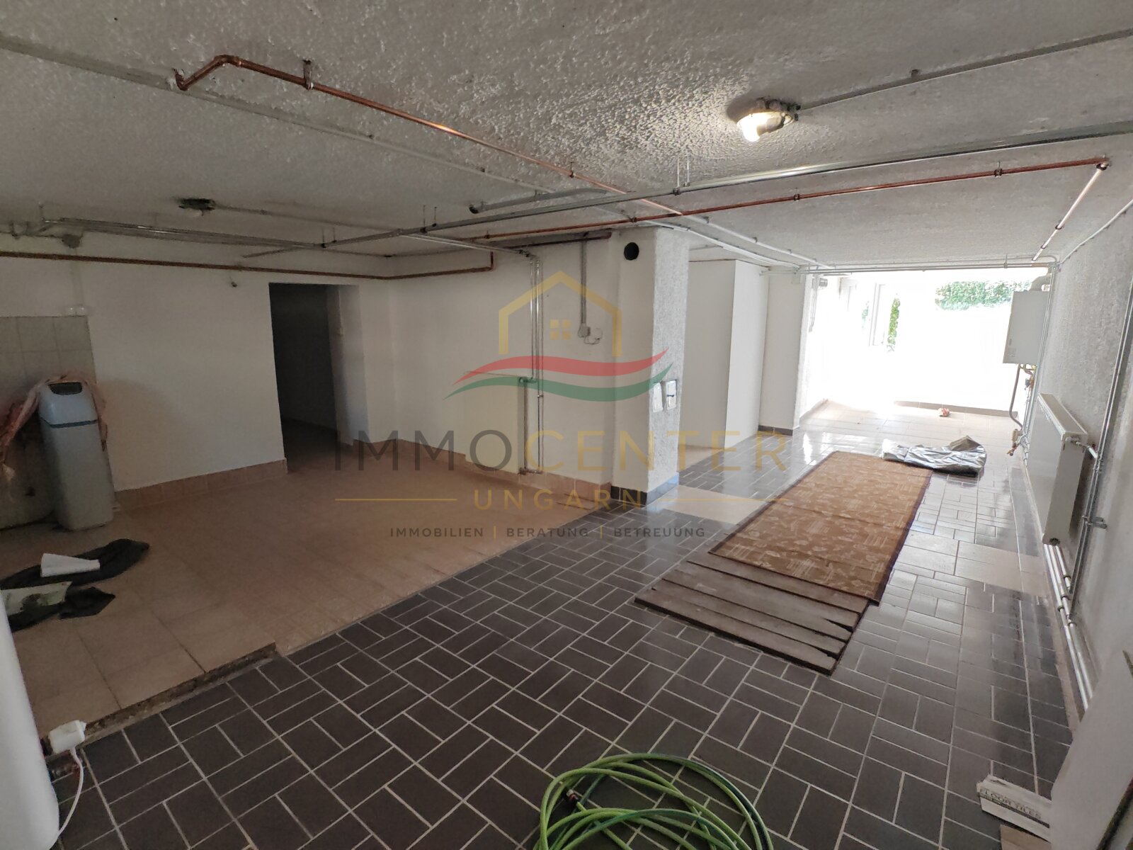 (AAA) Großes Landhaus mit Apartment & viel Staufläche, auch ideal für Handwerk oder Büro (HCM217-3) — Souterrain