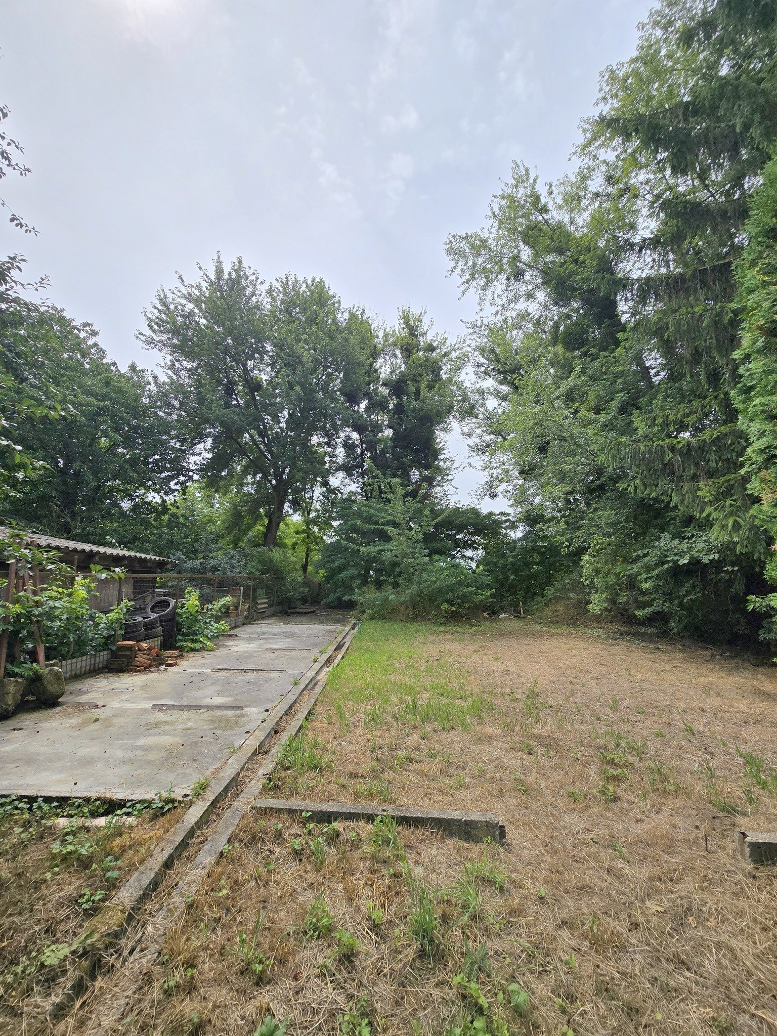 (BBA) Großes Familienhaus in schöner & ruhiger Lage (KK005-2)
