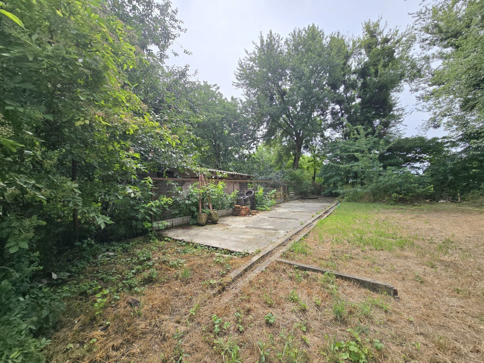 (BBA) Großes Familienhaus in schöner & ruhiger Lage (KK005-2)