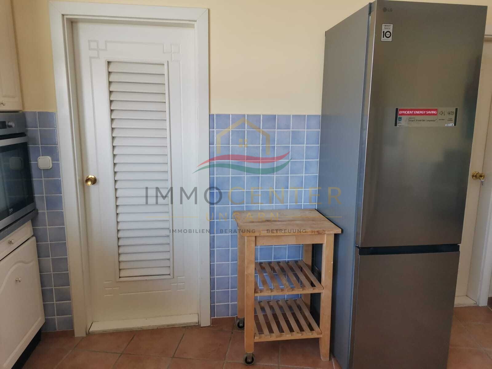 (AAA) Neuwertiges Landhaus mit Gästeappartment, Pool & Caravan-Stellplätzen (CM064-G)