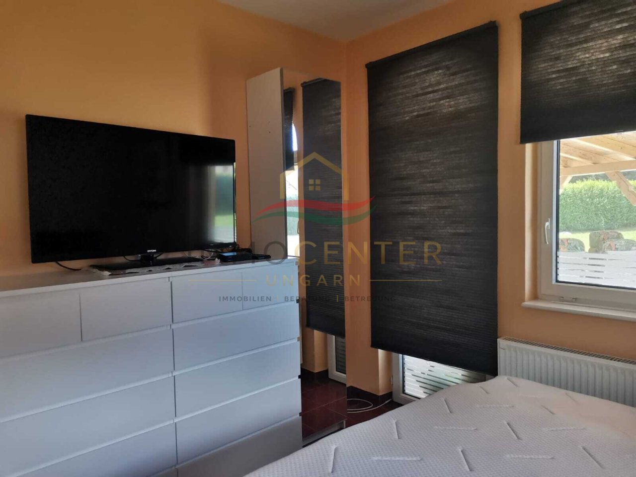 (AAA) Neuwertiges Landhaus mit Gästeappartment, Pool &amp; Caravan-Stellplätzen (CM064-G)