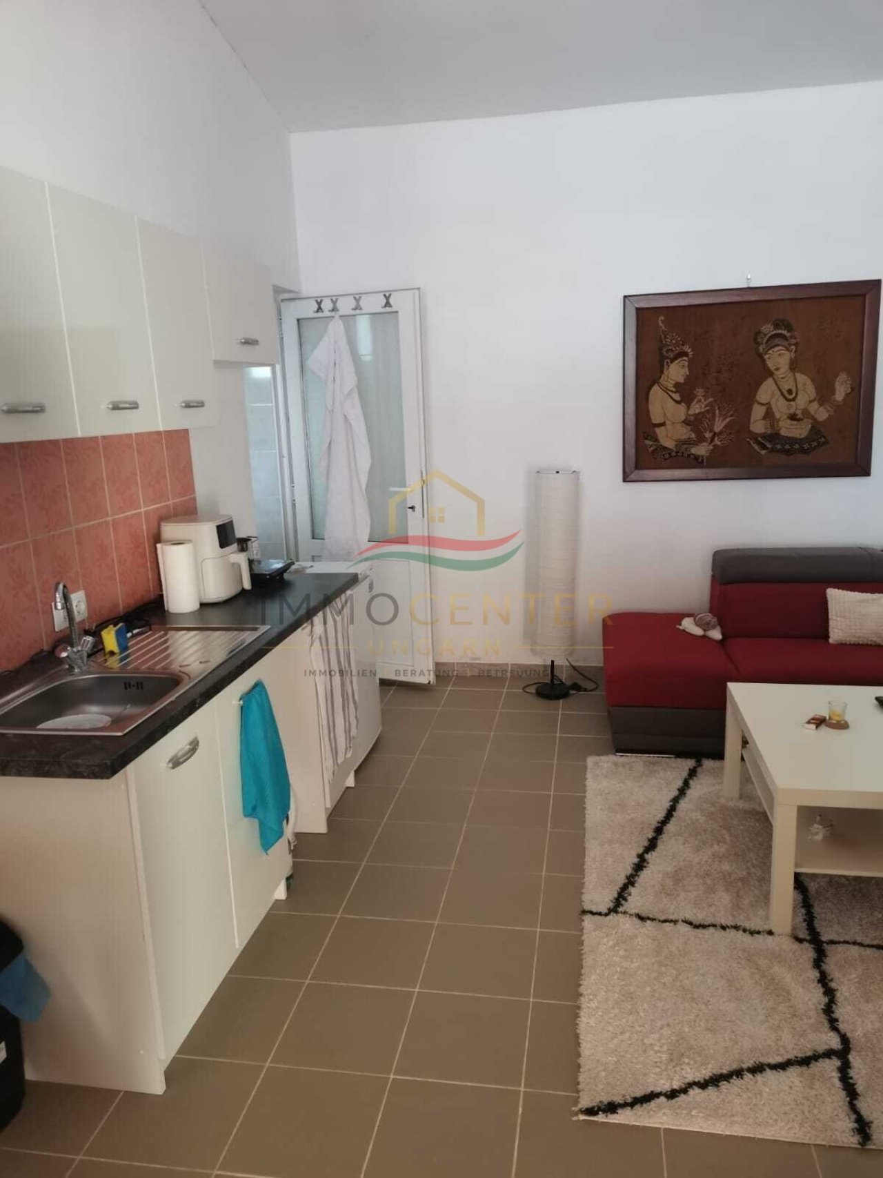 (AAA) Neuwertiges Landhaus mit Gästeappartment, Pool &amp; Caravan-Stellplätzen (CM064-G)