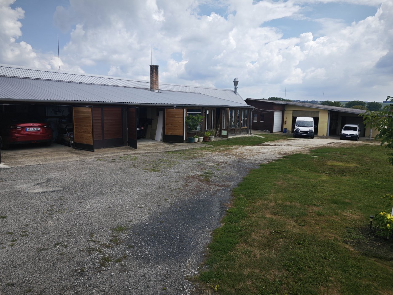 (AAAB) Schreinerei am Balaton mit vollen Auftragsbüchern &amp; Wohnhaus (CM125-2)