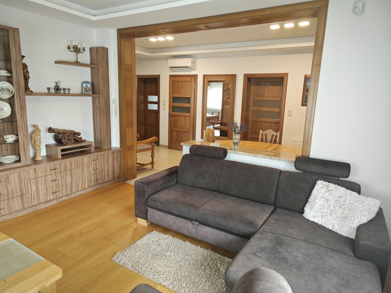 (AAAB) Schreinerei am Balaton mit vollen Auftragsbüchern &amp; Wohnhaus (CM125-2) — Wohnung unten