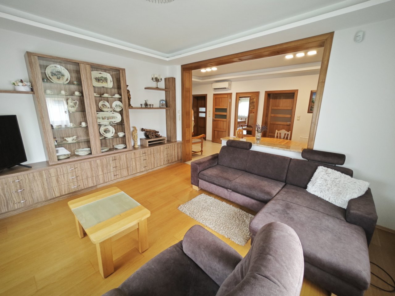 (AAAB) Schreinerei am Balaton mit vollen Auftragsbüchern &amp; Wohnhaus (CM125-2) — Wohnung unten