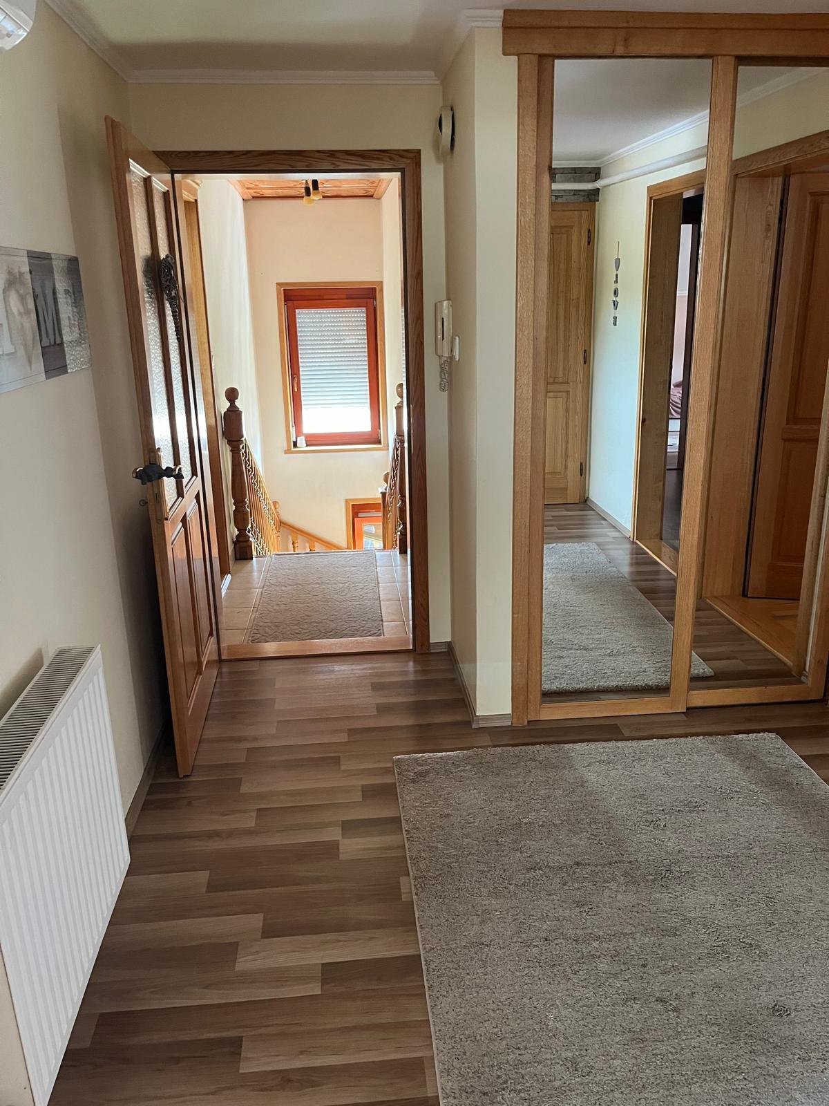 (AAAB) Schreinerei am Balaton mit vollen Auftragsbüchern & Wohnhaus (CM125-2) — Wohnung oben