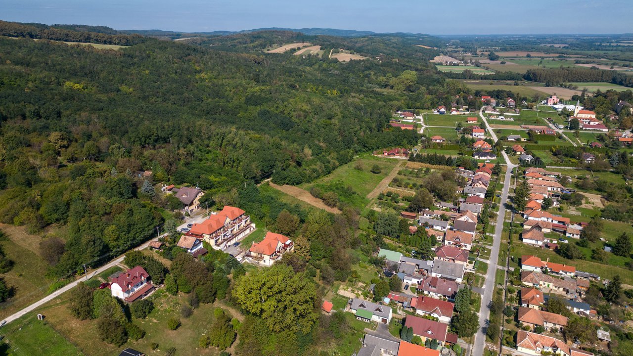 (BAA) Gemütliches Apartement mit Weitblick über den Kurort Kehida (CM005-M)