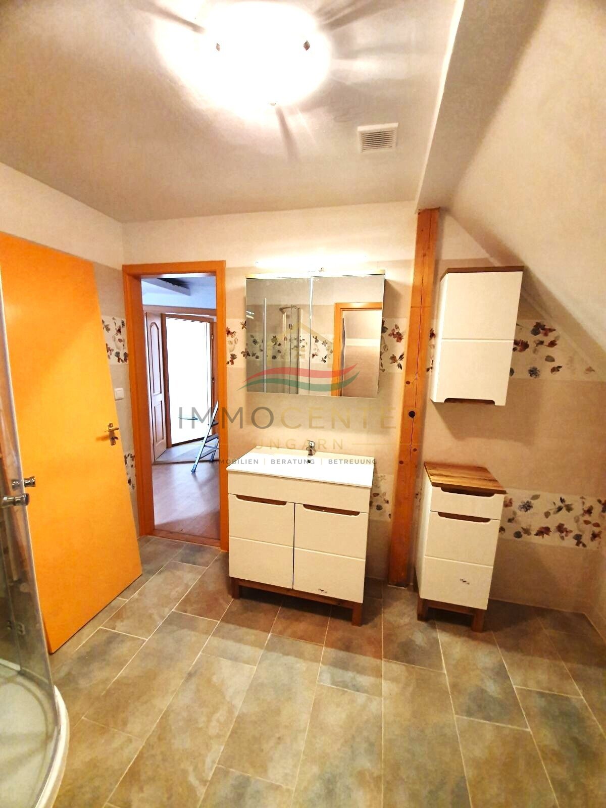 (AAA) Ungarn - nähe Hévíz - 3 Zimmer DG Wohnung mit Balkon (KK0831-2-M)