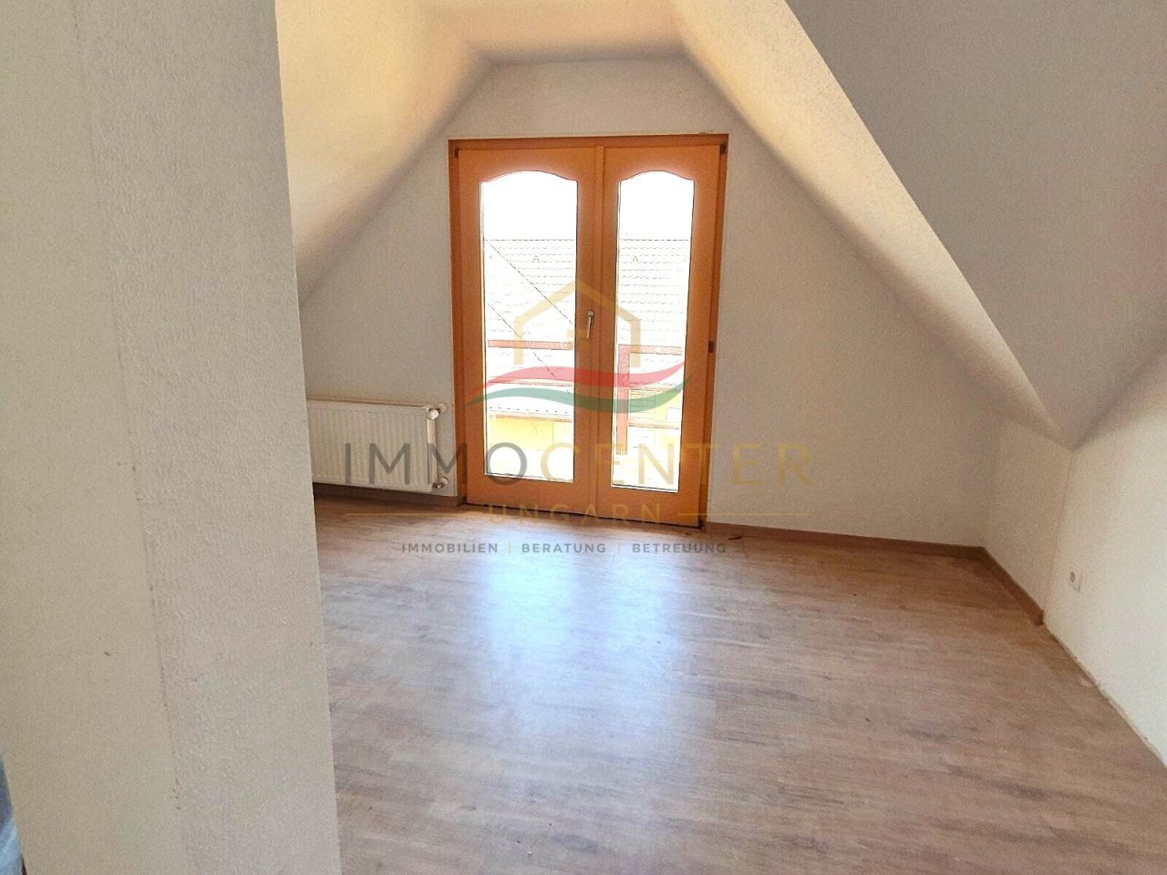 (AAA) Ungarn - nähe Hévíz - 3 Zimmer DG Wohnung mit Balkon (KK0831-2-M)