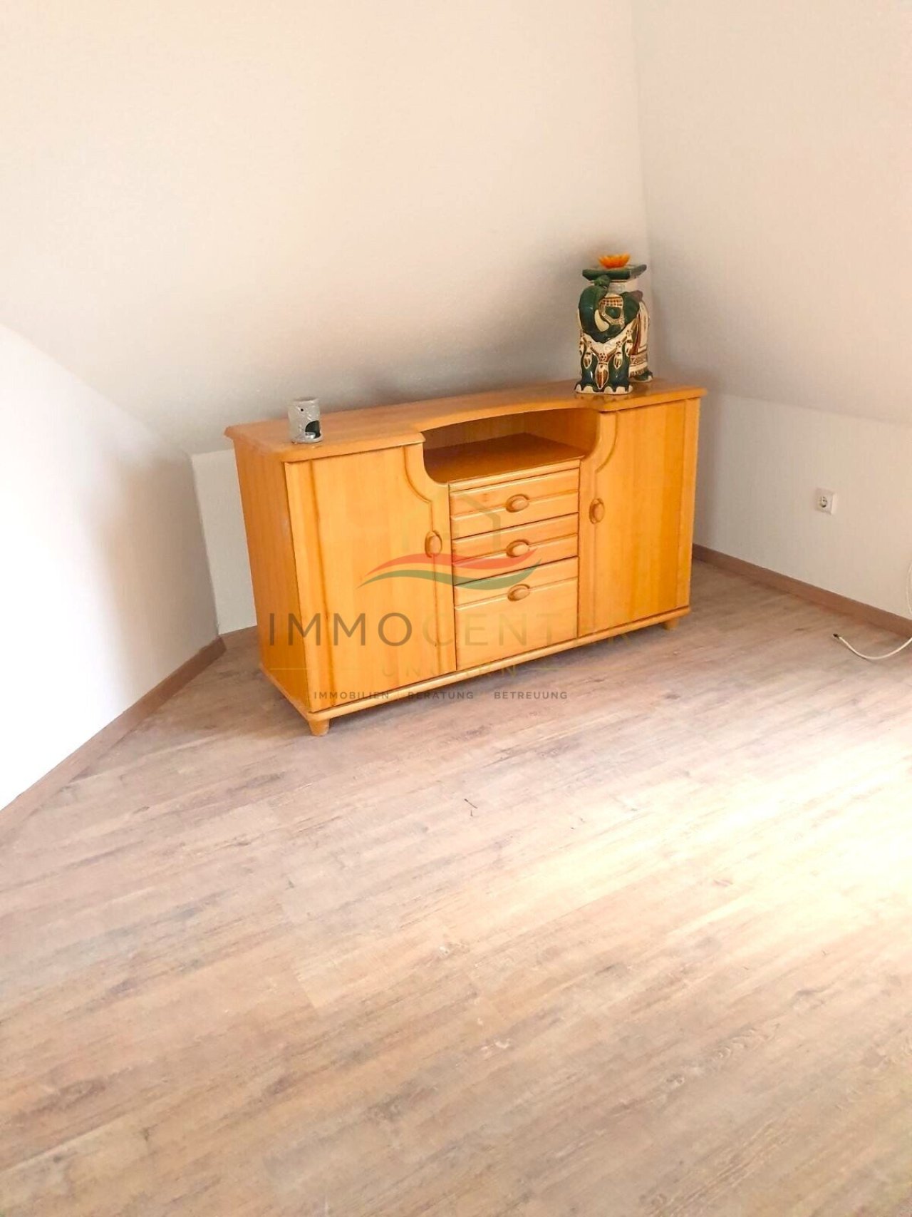 (AAA) Ungarn - nähe Hévíz - 3 Zimmer DG Wohnung mit Balkon (KK0831-2-M)