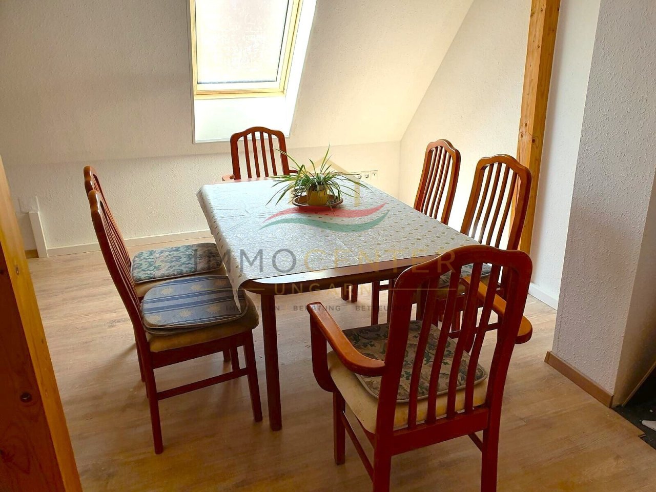 (AAA) Ungarn - nähe Hévíz - 3 Zimmer DG Wohnung mit Balkon (KK0831-2-M)