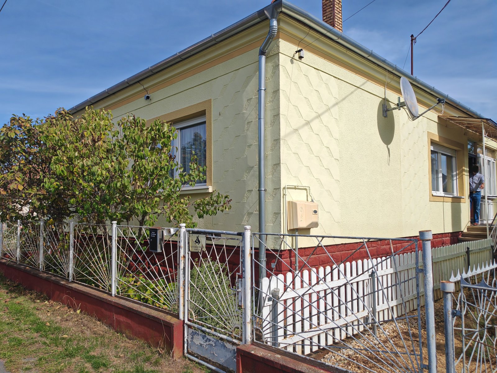 (BAA) Komplett renoviertes Landhaus in ruhiger Lage (CM1355)